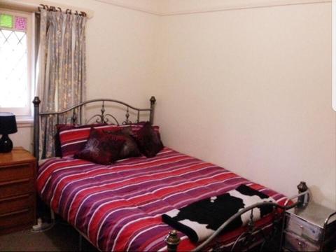 NICE FURNISHED BEDROOM AVAILABLE