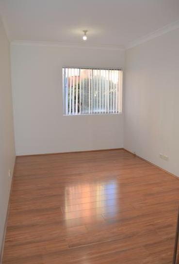 Master room with own bathroom all bills included in CBD