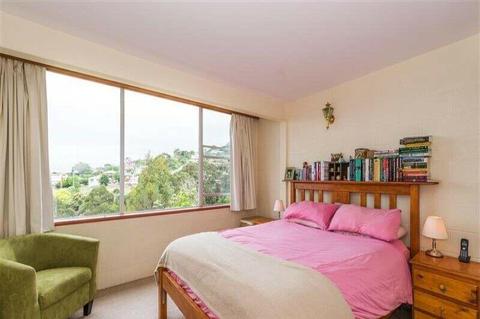 Lovely Room on Davey Street with a panoramic view of River Derwent