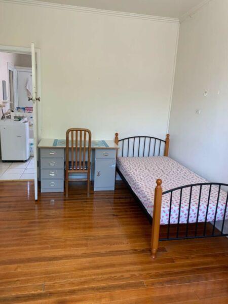 Room for rent in Oakleigh