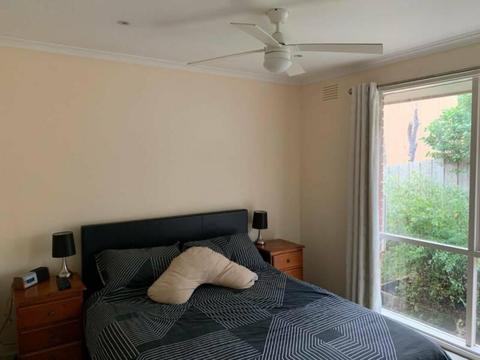 Cozy Room to Rent in Large House in Chirnside Park