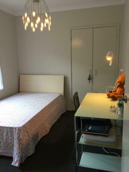 Room for rent in lalor Melbourne