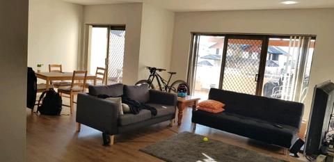 South Perth single bedroom share apartment