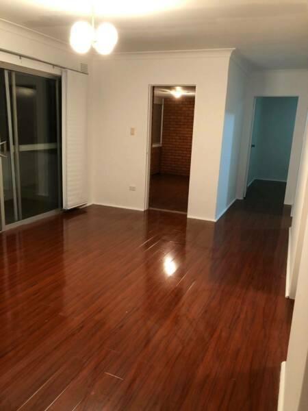 Sunny 1 Bedroom plus Study Unit in Punchbowl/Roselands