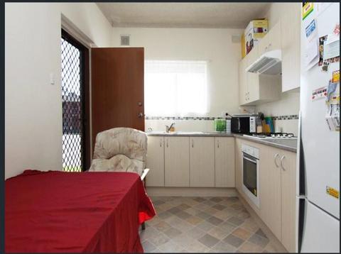 clean large two bedroom unit with air con