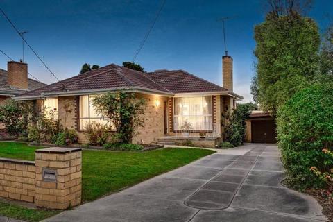 Templestowe lower house for rent