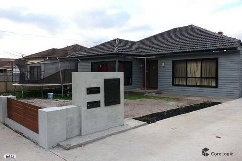 House For Rent In Sunshine West