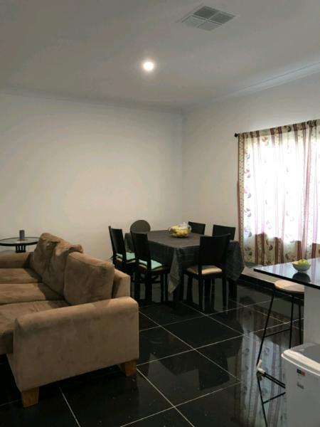 Only 250/wk for fully furnished flat nearly new cond