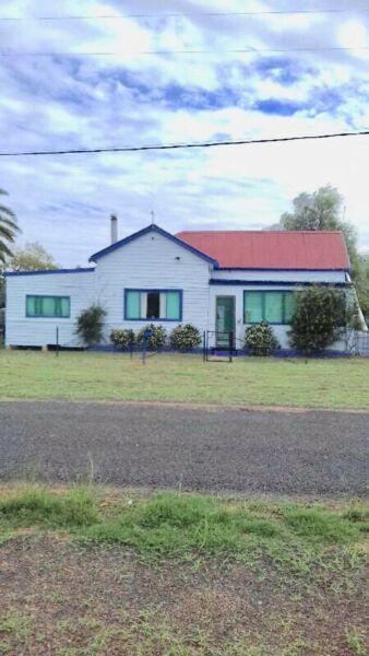 HOUSE FOR SALE IN ARMATREE NSW