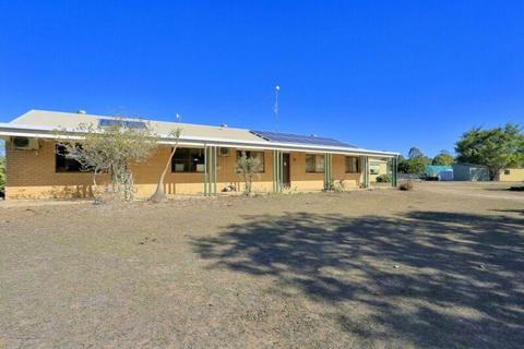 Offers above $399,000 - 20 acre lifestyle home close to everything!