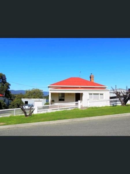 Great Potential - 1323m2 Block - Walk to Town