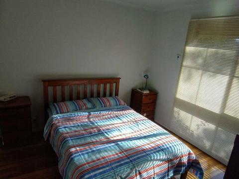 Epping - Room with separate Entrance / Bath