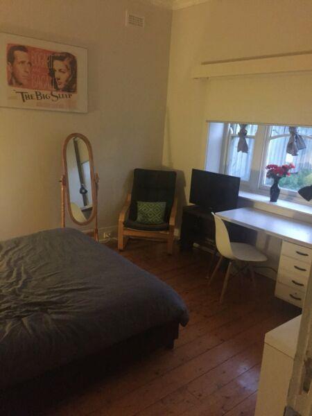 Fully furnished room for rent in Bentleigh