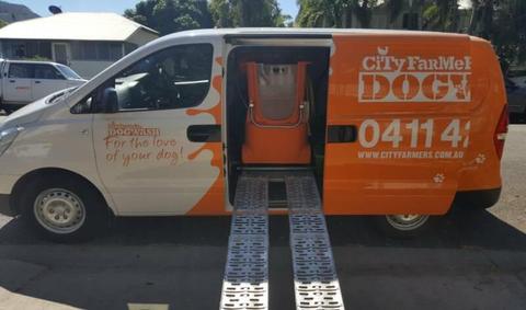 Mobile Dog Wash servicing the Townsville Region