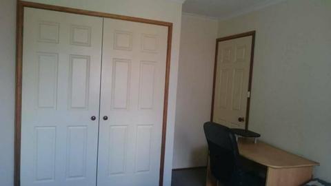 1 Bedroom available at Ngunnawal, ACT. $175 a week Bills are include
