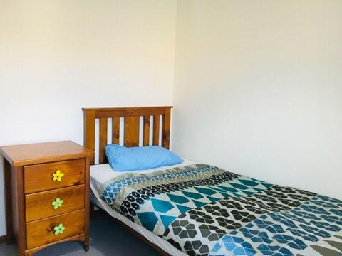 Full Furnished Room In Greenway for Rent!!