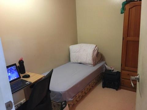 Beecroft room for rent, one min walk to station
