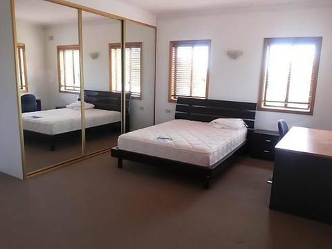 EASTWOOD Renovated Huge Room 24sqm, Bills and cleaning included $210