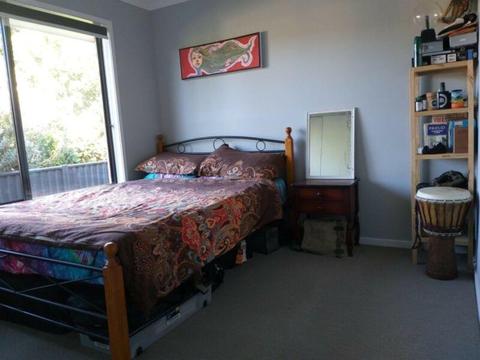 Room in friendly, quiet Mullum home