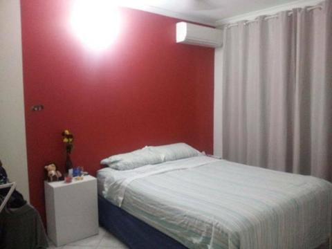 Room for Rent near Hospital, Shopping Centre and Uni