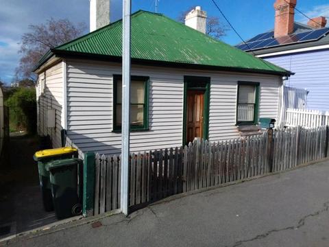 Room to rent North Hobart all utilities & NBN internet inclusive