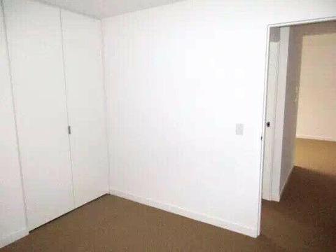 Female flatmate - CBD apartment