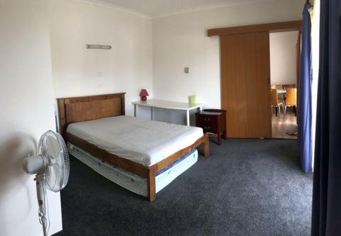 Spacious fully furnished room with en-suite for rent in Colac