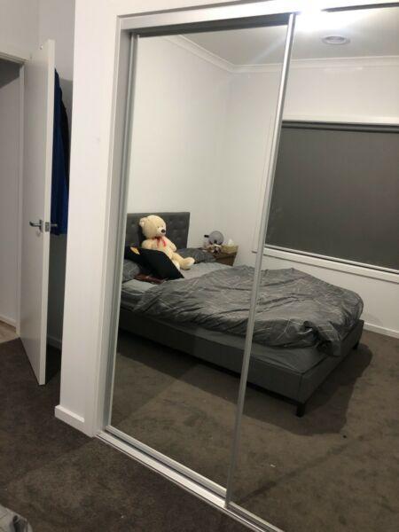 Private bedroom for rent near Tarneit Station
