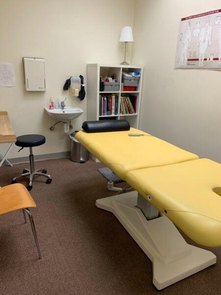 Consulting / Treatment / Clinic Room for lease in Allied Health Clinic