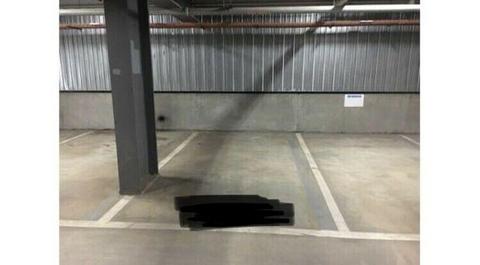 Car Space for Lease 24/7 Access - Abeckett St