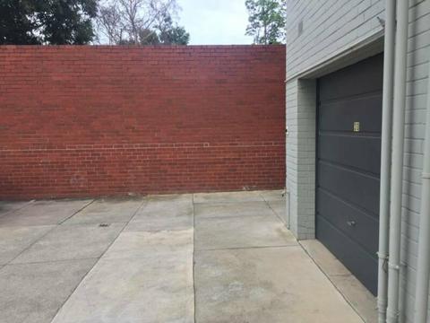 Lockup Garage East Melbourne