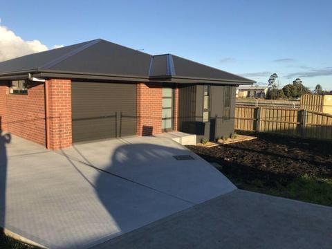 Sorell - brand new - 3 bed house for rent
