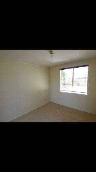 Room for rent in 2bedroom house