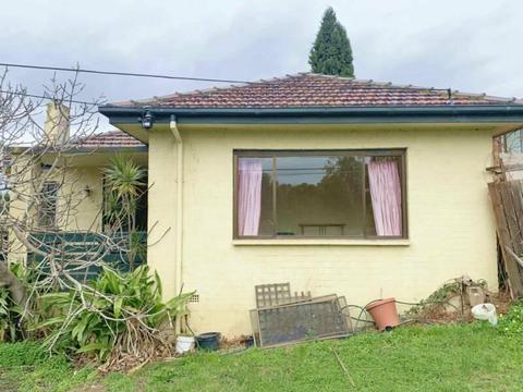 Three bedroom house for rent in Coburg North