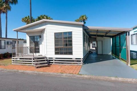 FULLY RENOVATED 2 BEDROOM HOME, CRYSTAL WATERS over 50's TUNCURRY