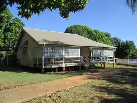 Large 'Queenslander' Removal House - Charters Towers, Qld
