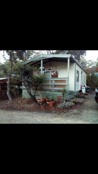 Fully Furnished Immaculate 2 Bedroom Holiday Cabin!