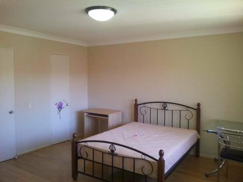 Master or Single Room for Short or Long Stay in Great Location