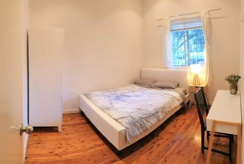 Bedroom available in Erskineville/Newtown