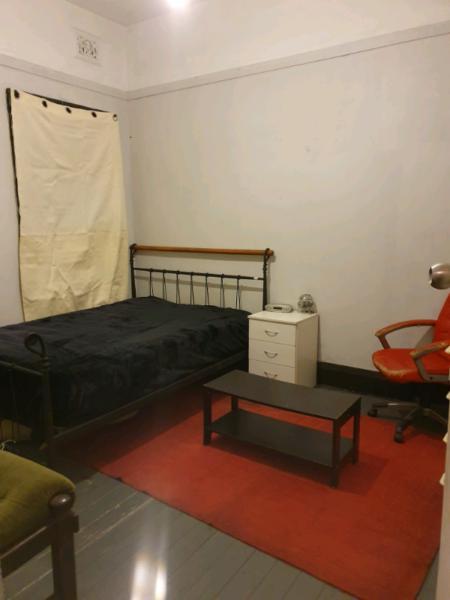 2 rooms for rent in Strathfield (bills included)