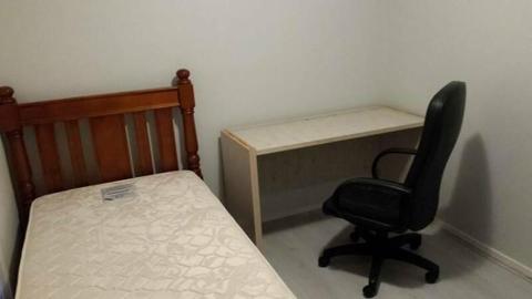 Air conditioned room handy location of Sunnybank Hills