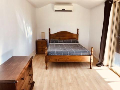 Close to Flinders Uni Flat for Rent