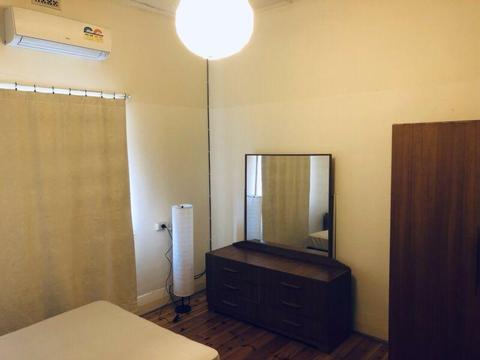 Room for rent in Hilton area