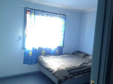 $160/wk room available now