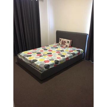 Room for rent (only girl ) in Tarneit vic