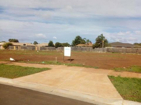 Land for Sale with Permit of 2 big sizes of Townhouse