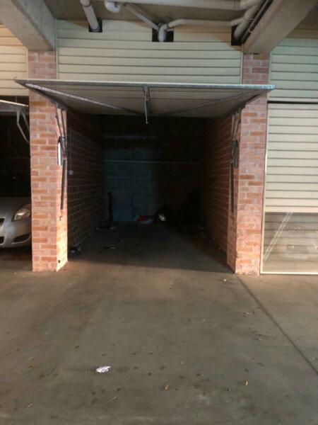 VERY SECURE LOCK UP GARAGE FOR RENT IN HURSTVILLE