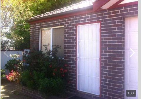Furnished brick studio in ideal Bass Hill Location