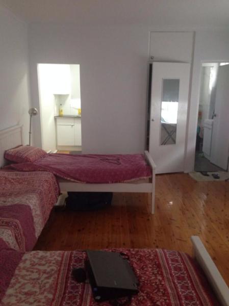 Fully Furnished Studio Apartment, Marrickville/Newton Short Term Only
