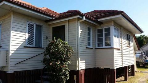 Cheap 3 bedroom House for Rent Chermside Qld 4032